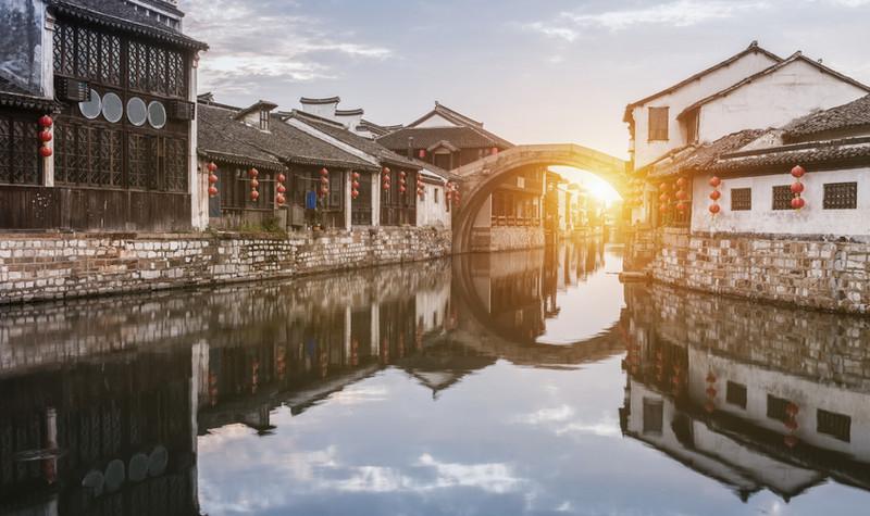 小红帽的冒险之旅